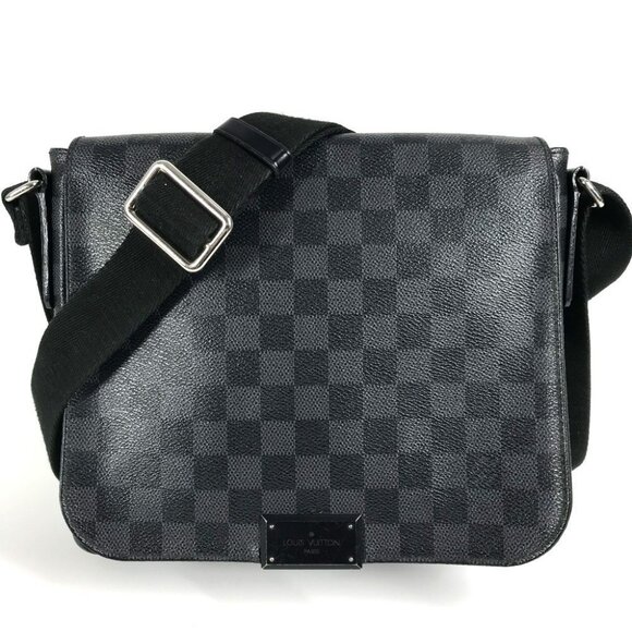 LOUIS VUITTON N41260 Damier Graphite District PM Messenger Bag Shoulder Bag - Picture 1 of 13
